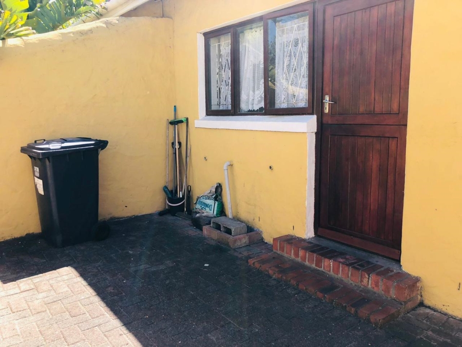 To Let 5 Bedroom Property for Rent in Wetton Western Cape